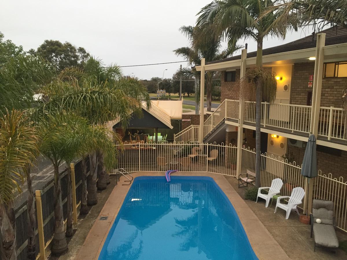 לייקס אינטרנס Abel Tasman Waterfront Motel מראה חיצוני תמונה