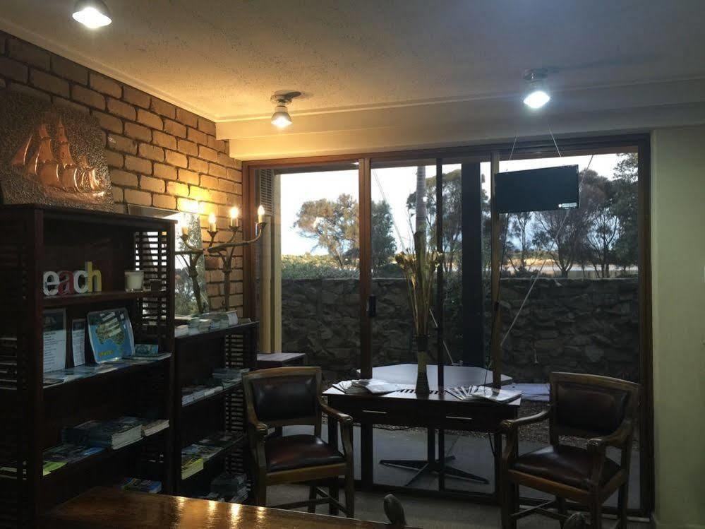 לייקס אינטרנס Abel Tasman Waterfront Motel מראה חיצוני תמונה
